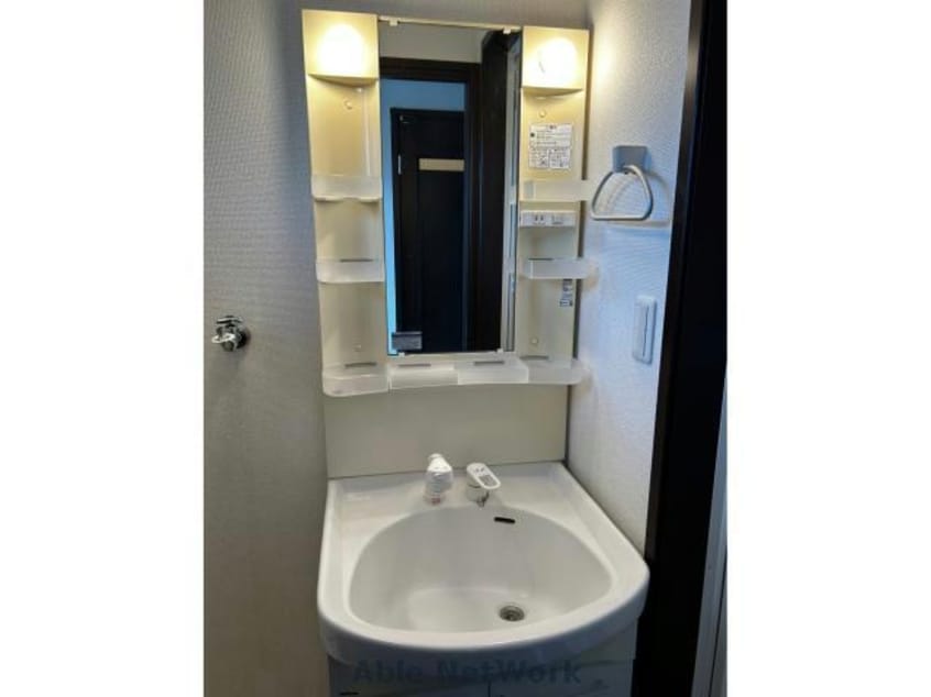 洗面台（205号室の写真です） ファミーユ茂木Ａ