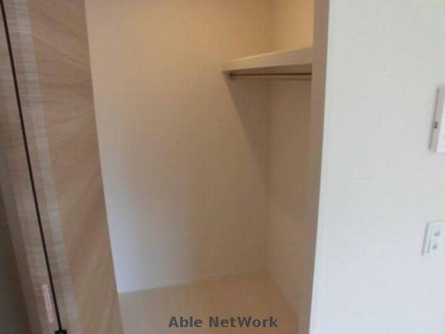 ウォークインクローゼット メルベーユE