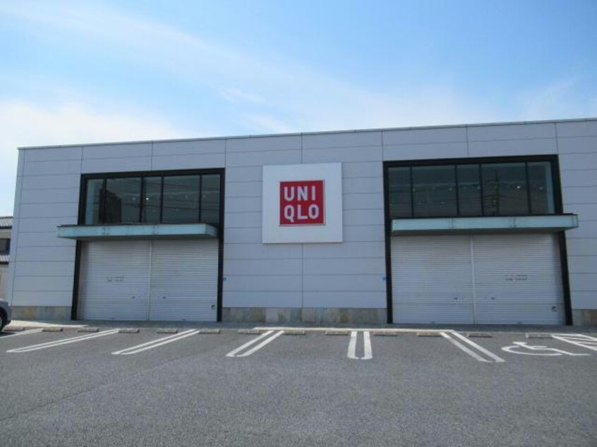 ユニクロ本庄店(ショッピングセンター/アウトレットモール)まで815m アスタリスク