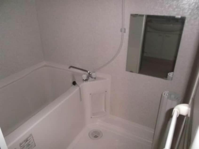 浴室 奥羽本線・山形線/新庄駅 徒歩33分 1階 築25年