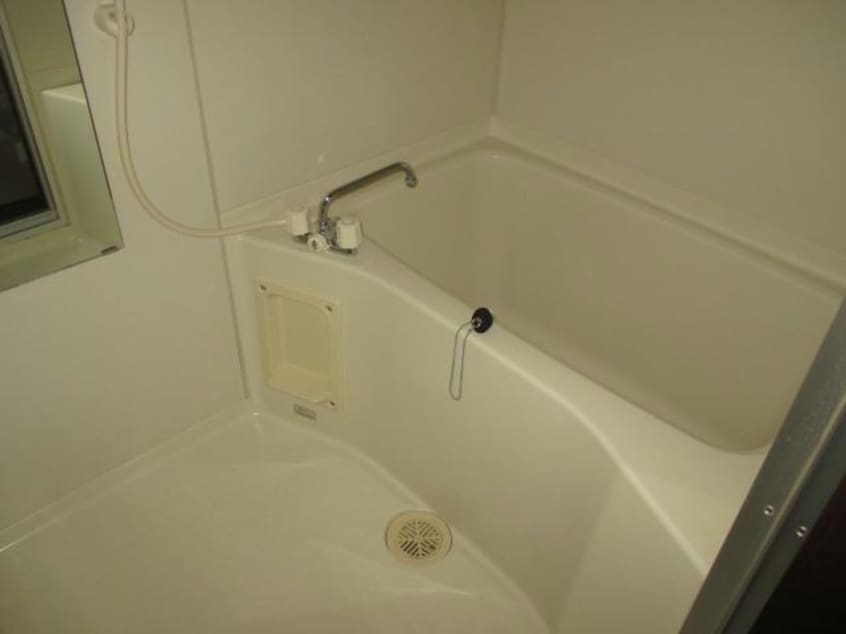 浴室 奥羽本線・山形線/新庄駅 徒歩17分 1階 築30年