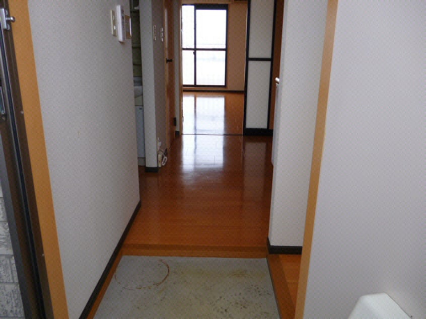 玄関 奥羽本線・山形線/新庄駅 徒歩19分 2階 築25年