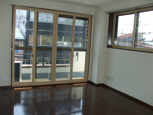 洋室 奥羽本線・山形線/新庄駅 徒歩3分 2階 築31年