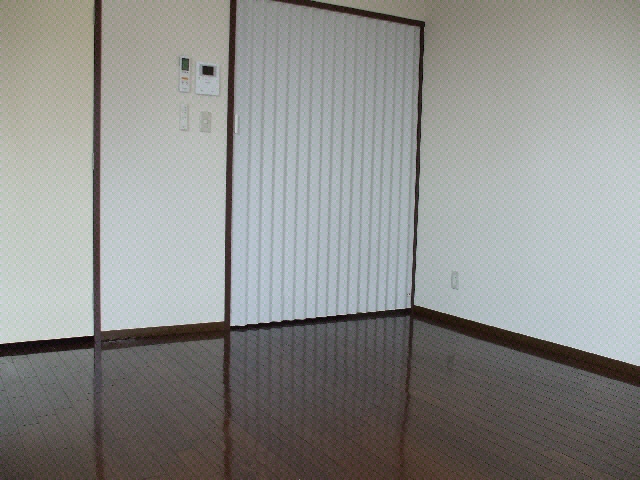 洋室 奥羽本線・山形線/新庄駅 徒歩3分 2階 築31年