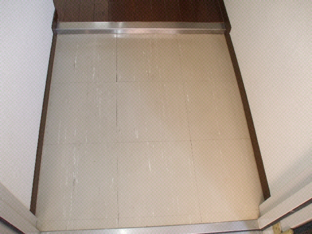 玄関 奥羽本線・山形線/新庄駅 徒歩3分 2階 築31年