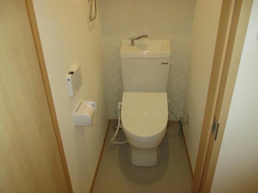 トイレ 奥羽本線・山形線/新庄駅 徒歩47分 1階 築6年