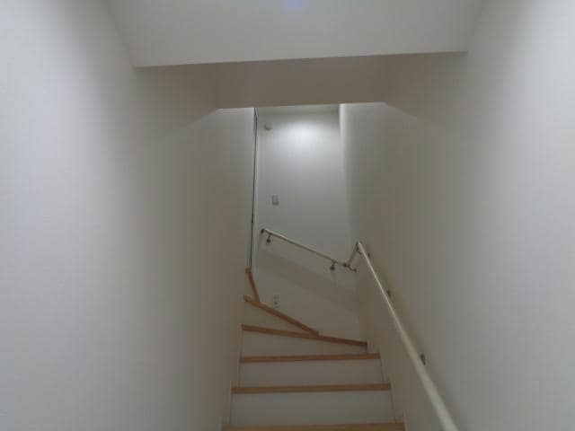 階段 山形新幹線/新庄駅 徒歩29分 2階 築3年