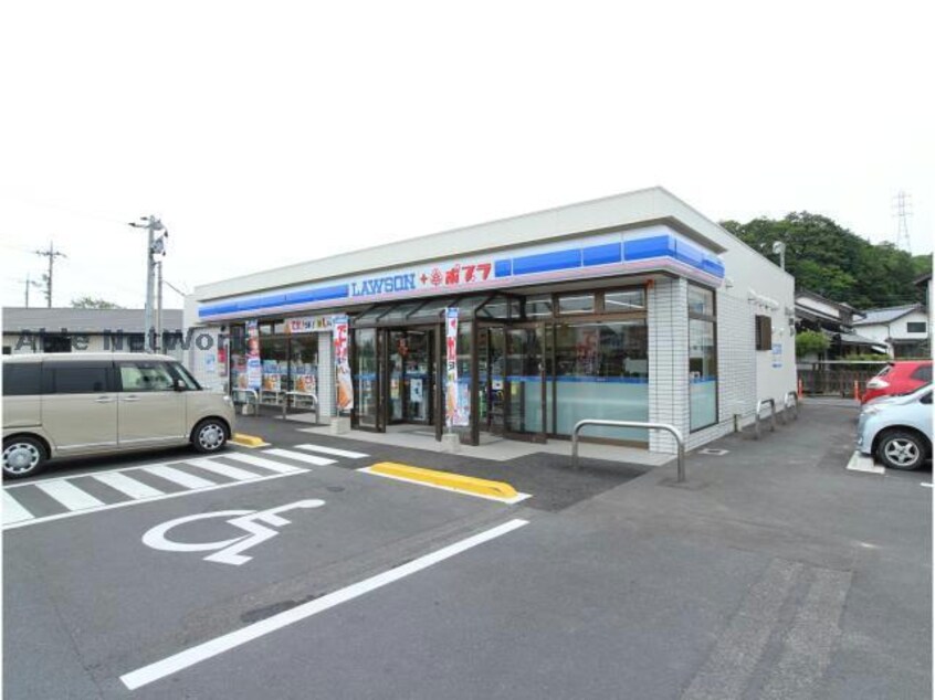 ローソン・ポプラ出雲医大南町店(コンビニ)まで648m コーポアイリス