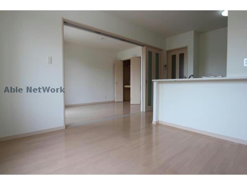  ウィスターコート斐川A