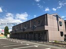 ボン・スメル・ヒルズの外観