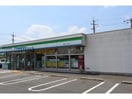ファミリーマート斐川インター店(コンビニ)まで579m メゾンワイツＡ・Ｂ棟