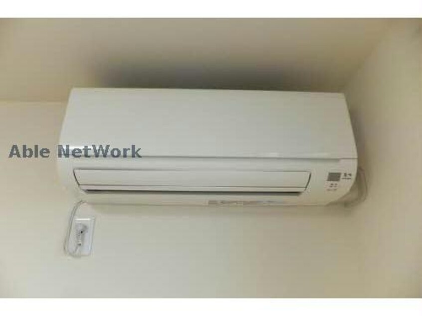  シャーメゾン モモ