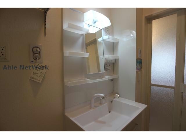  アベニーレ　Ⅱ棟