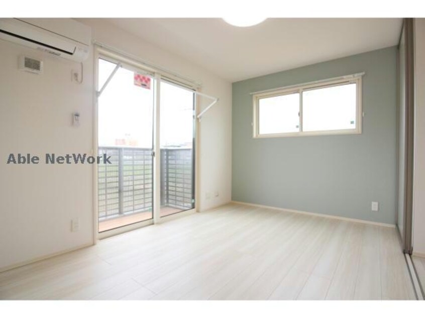  アベニーレ　Ⅱ棟