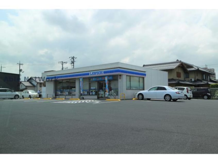 ローソン出雲塩冶神前店(コンビニ)まで339m ライプニッツ・クレスト出雲