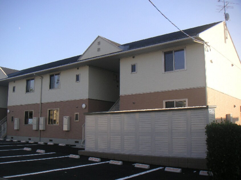  シャーメゾン北滝沢