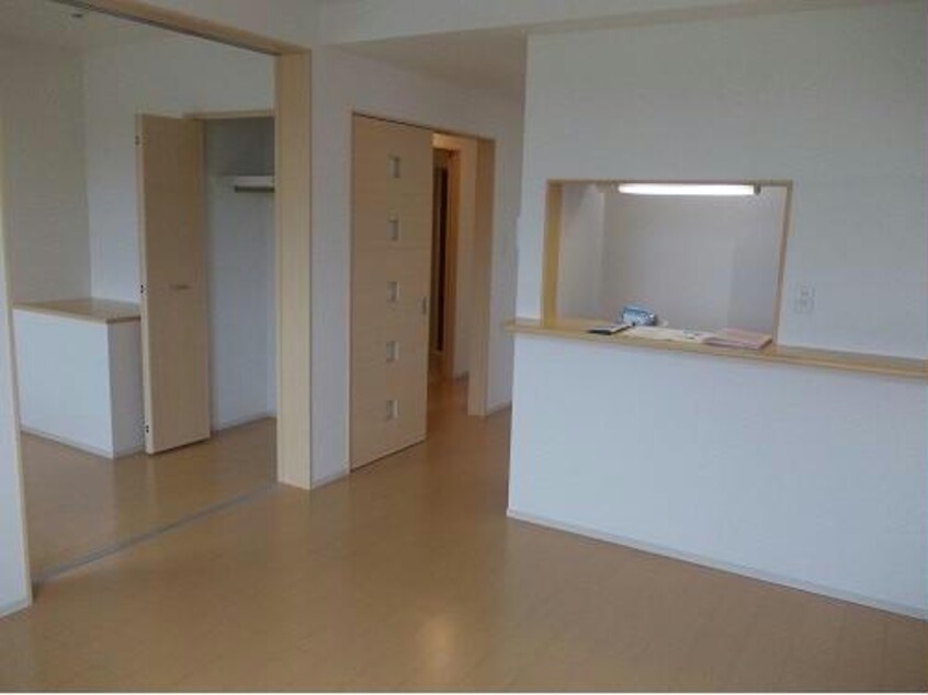  サンリット　アヴェニューＡ