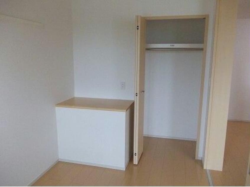  サンリット　アヴェニューＡ