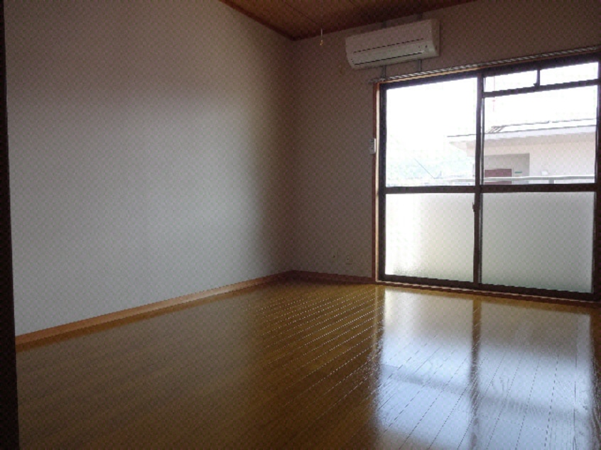  予讃線・内子線/宇和島駅 車移動　3分2km 3階 築29年