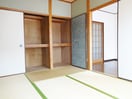  K.HOUSE
