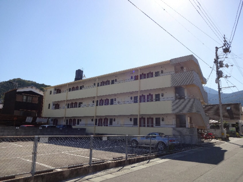  予讃線・内子線/宇和島駅 徒歩13分 2階 築37年