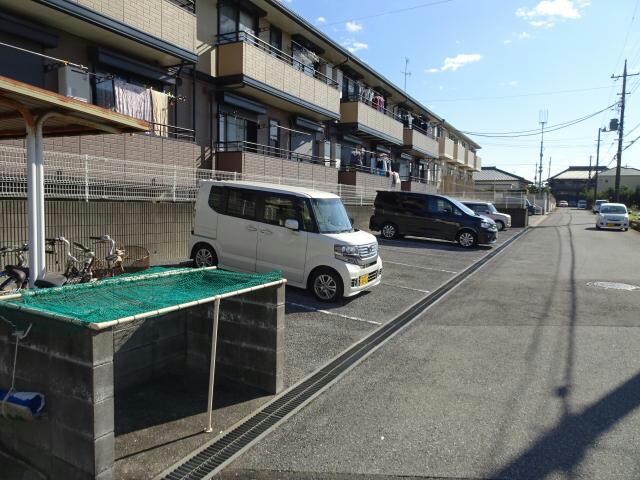 駐車場 内房線/五井駅 バス8分志村胃腸外科医院前下車:停歩4分 2階 築31年