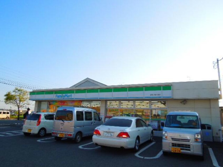 ファミリーマート市原八幡石塚店(コンビニ)まで199m※ファミリーマート市原八幡石塚店 内房線/八幡宿駅 徒歩18分 2階 築20年