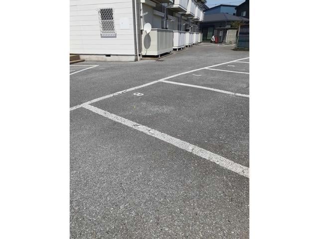 駐車場 ルーセントオカダ