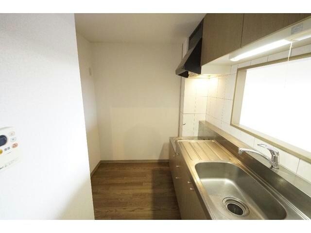 キッチン 京成千葉線・千原線/ちはら台駅 バス10分ちはら台東4丁目下車:停歩4分 1階 築23年
