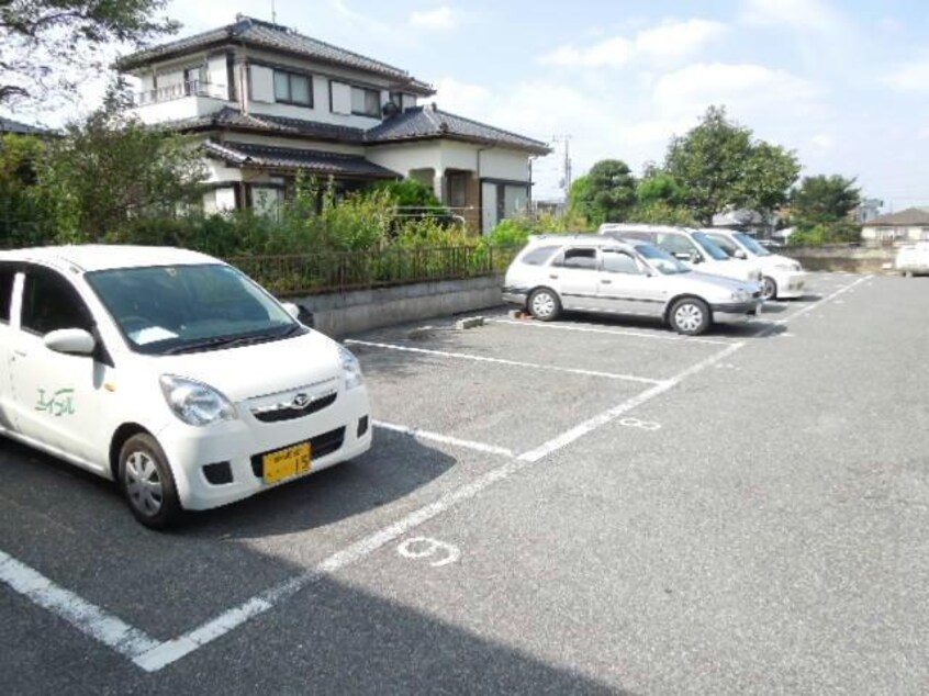 駐車場 内房線/五井駅 バス15分東国分寺台下車:停歩1分 1階 築28年