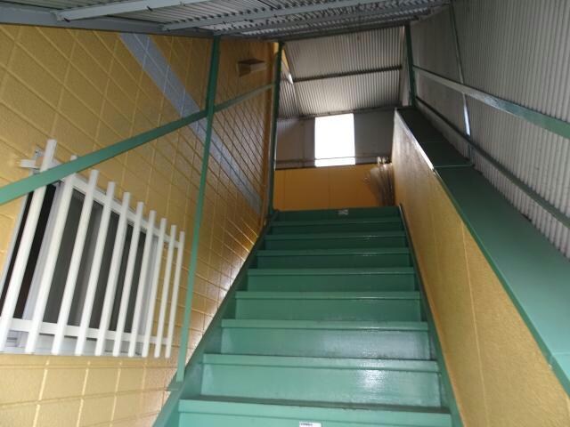 共用階段 内房線/八幡宿駅 徒歩10分 1階 築31年