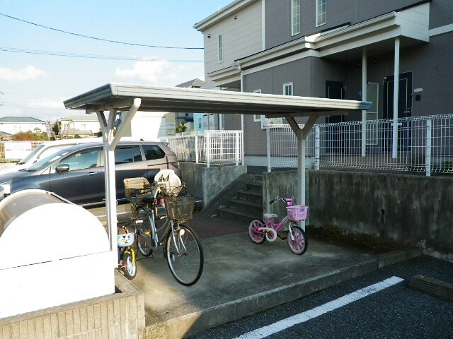 駐輪場 アイリス