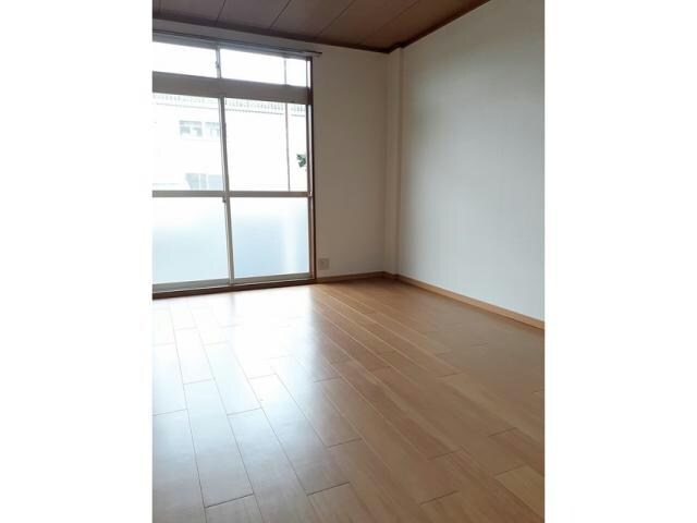 洋室 リバーサイド88