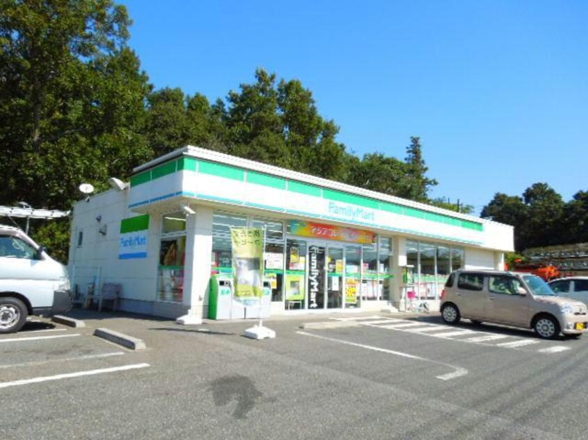 ファミリーマート千葉茂呂町店(コンビニ)まで636m※ファミリーマート千葉茂呂町店 京成千葉線・千原線/ちはら台駅 徒歩8分 1階 築21年