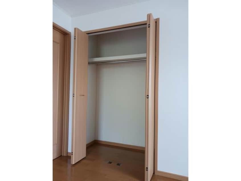 収納 アンソレイエ