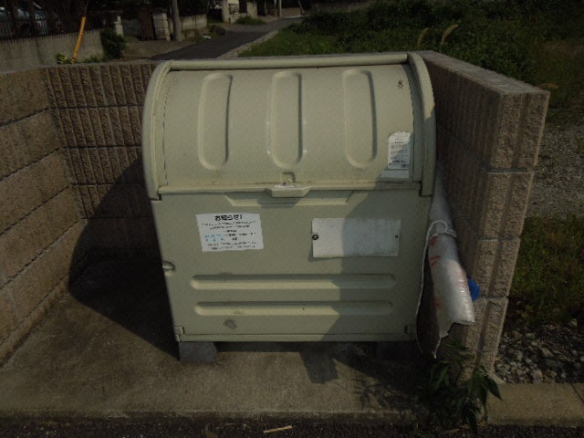 ゴミ置場 内房線/五井駅 バス10分京葉高校停下車:停歩2分 2階 築17年