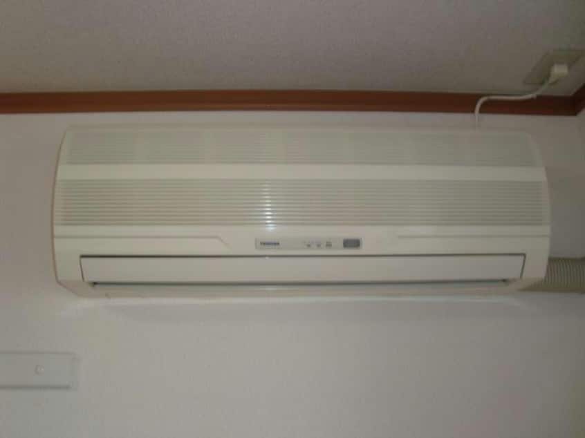 ｴｱｺﾝ 内房線/五井駅 バス10分京葉高校停下車:停歩2分 2階 築17年