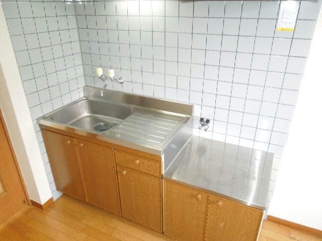 キッチン グレース八木３