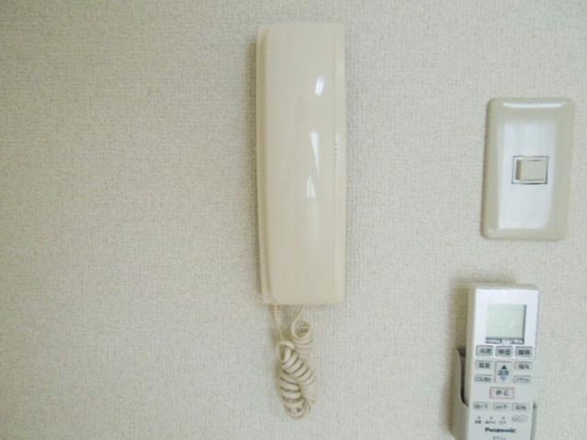 インターホン グレース八木３