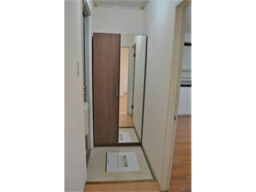 靴箱 内房線/五井駅 バス10分郡本給食センター下車:停歩5分 2階 築33年