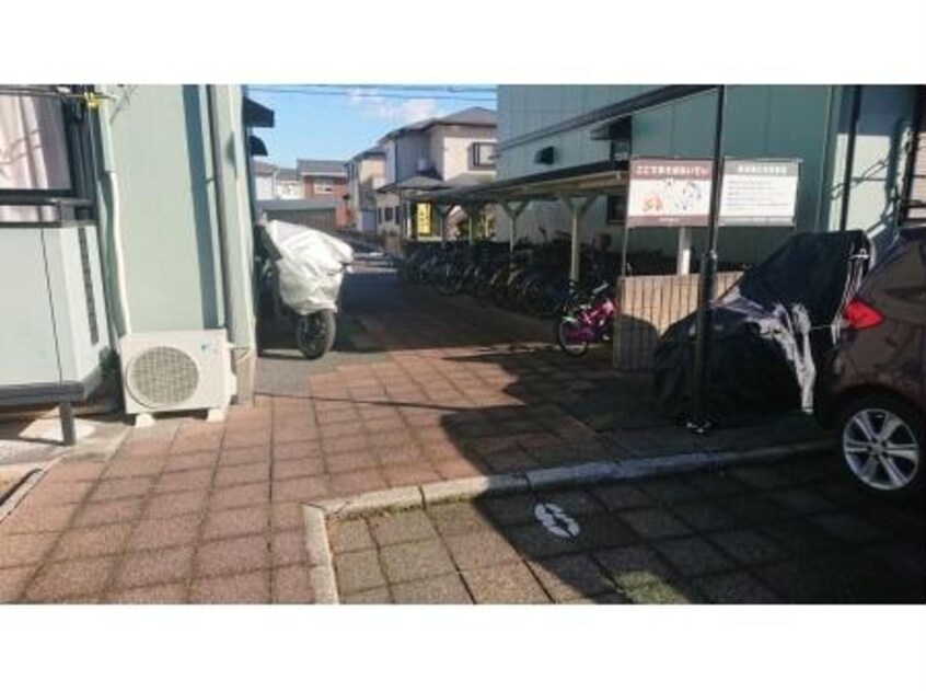 共用通路 内房線/五井駅 バス6分出津西１丁目下車:停歩6分 1階 築31年