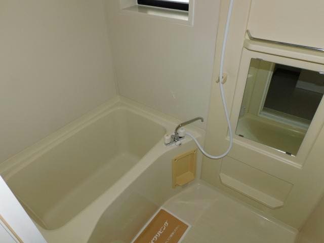 浴室 内房線/五井駅 バス6分出津西１丁目下車:停歩6分 1階 築31年
