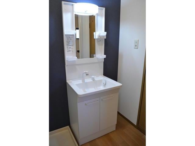 洗面所 内房線/五井駅 バス6分出津西１丁目下車:停歩6分 1階 築31年