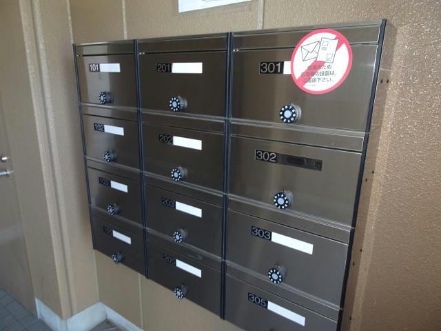 集合ポスト 内房線/五井駅 バス9分松ヶ島下車:停歩5分 3階 築16年