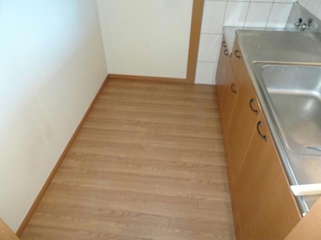 キッチンスペース 内房線/五井駅 バス9分松ヶ島下車:停歩5分 3階 築16年