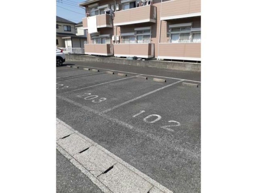 駐車場 ラ･メール６５