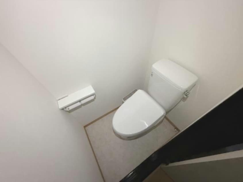 トイレ 内房線/姉ケ崎駅 徒歩11分 1階 築33年