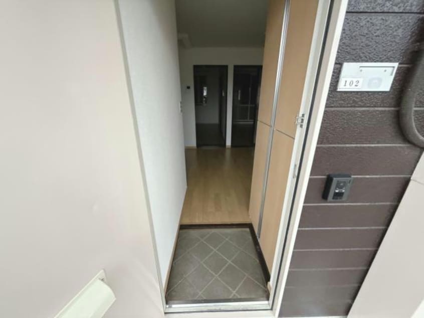 玄関 内房線/姉ケ崎駅 徒歩11分 1階 築33年