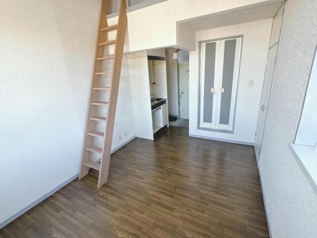 洋室 潤井戸スゴウハイツ