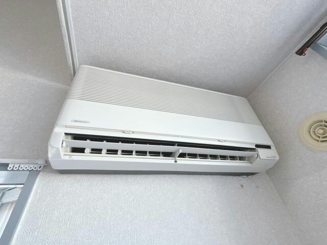 エアコン1基 潤井戸スゴウハイツ
